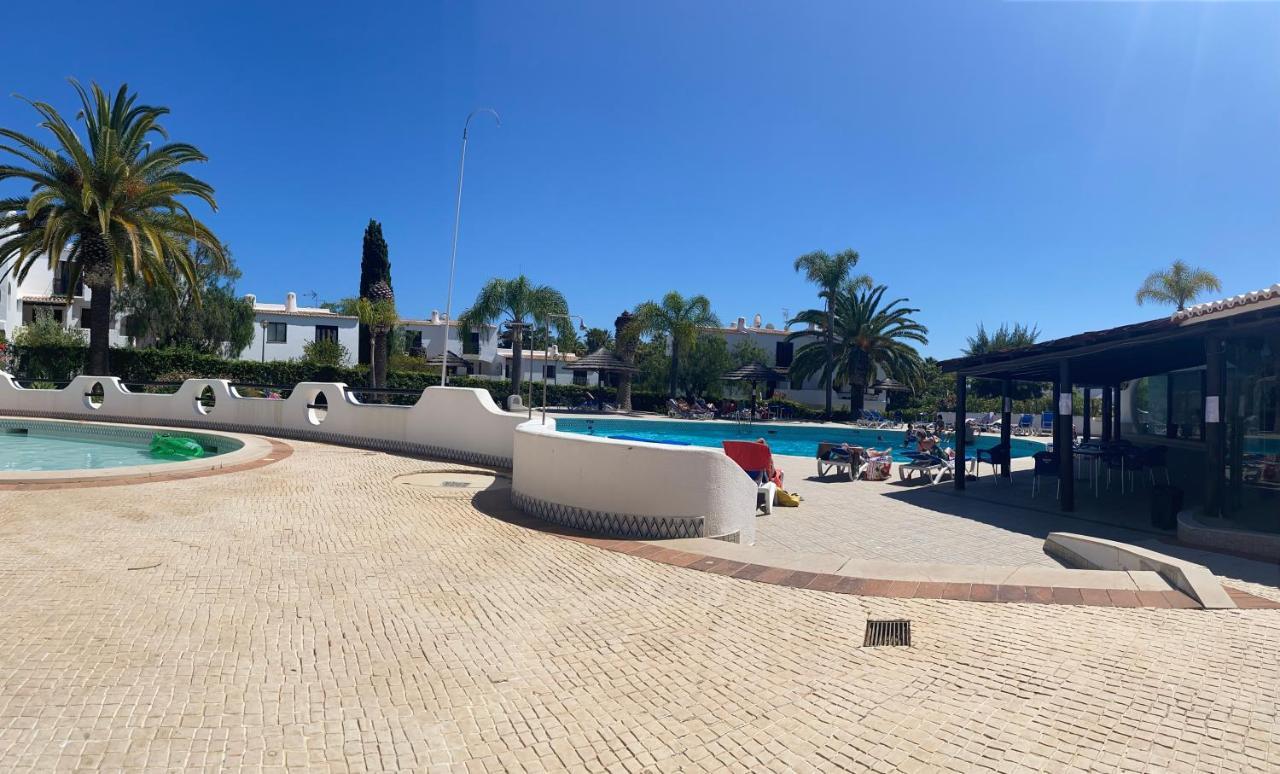 Albufeira Praia Sao Rafael Sun Apartment Eksteriør billede